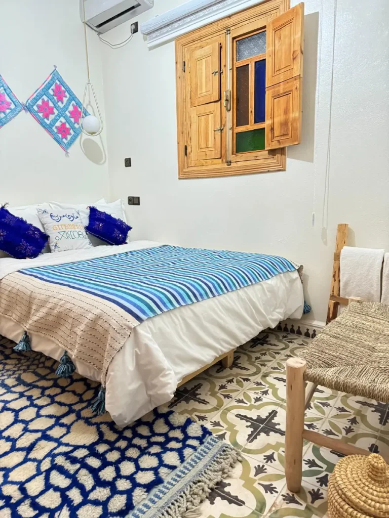 Tibarkanine habitación